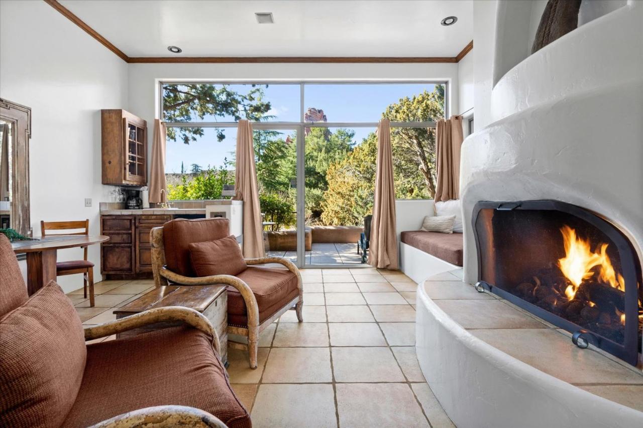 Adobe Village Villa With Private Patio - Sunset Villa Седона Экстерьер фото